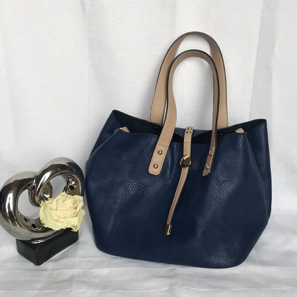 Charming Charlie Purse